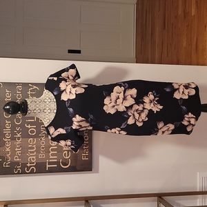 Pinkblush Maternity Floral Maternity Dtess